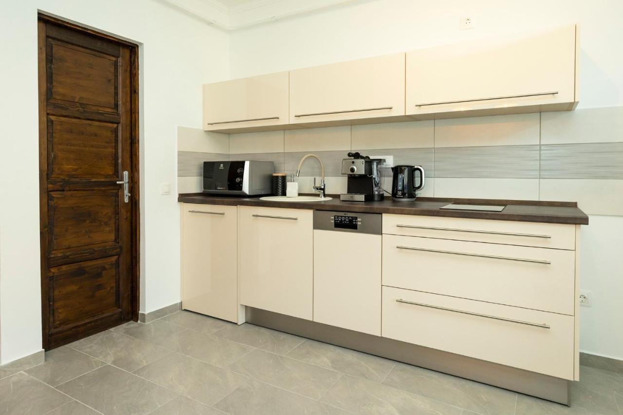 Zsendulo Apartman Apartment Eger Ngoại thất bức ảnh