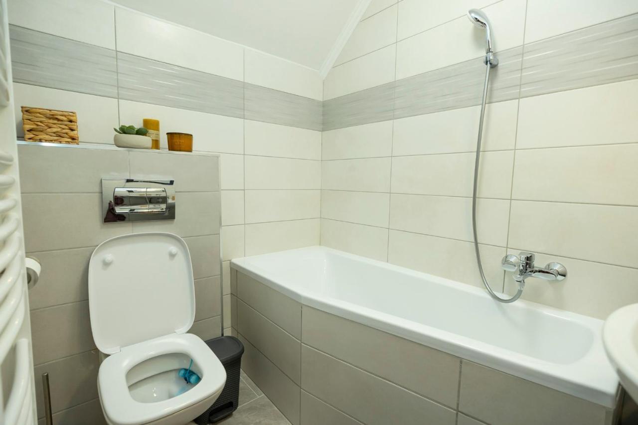 Zsendulo Apartman Apartment Eger Ngoại thất bức ảnh